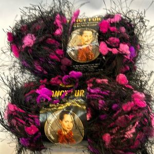 New Lion Brand Fancy Fur Eyelash Yarn 2 Skeins
